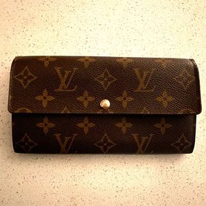 LOUIS VUITTON Monogram Fleuri Sarah Wallet